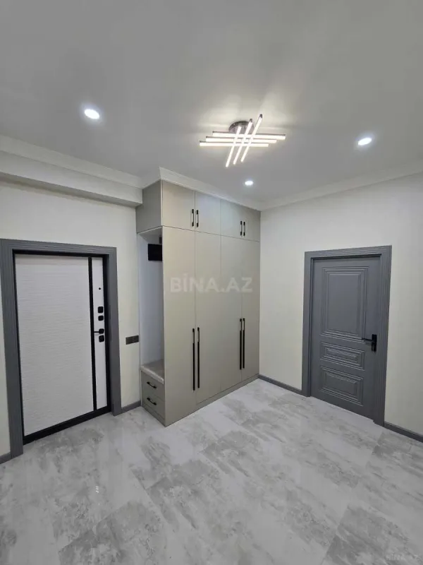 Satılır 2 otaqlı mənzil 85 m²