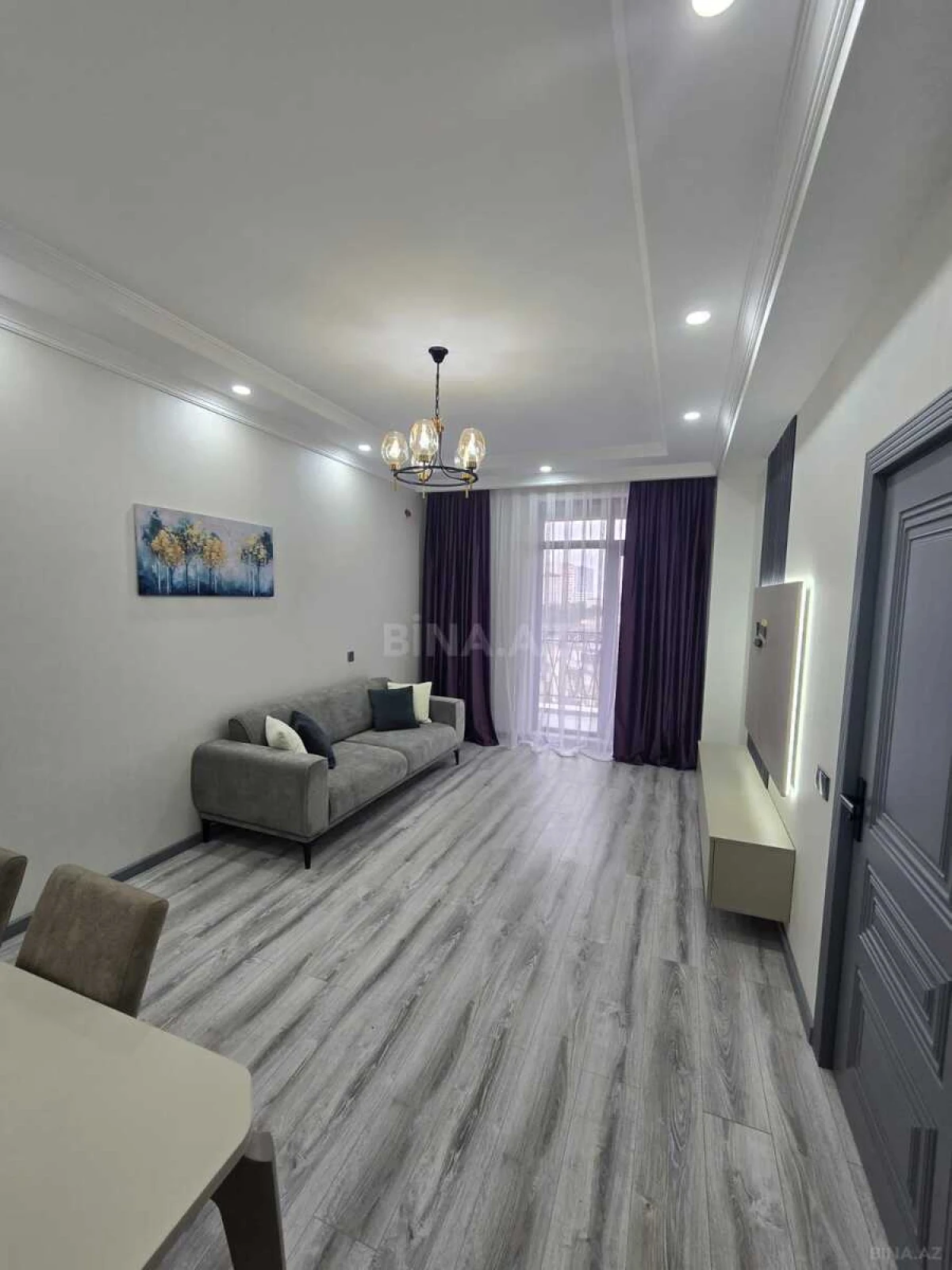 Satılır 2 otaqlı mənzil 85 m²
