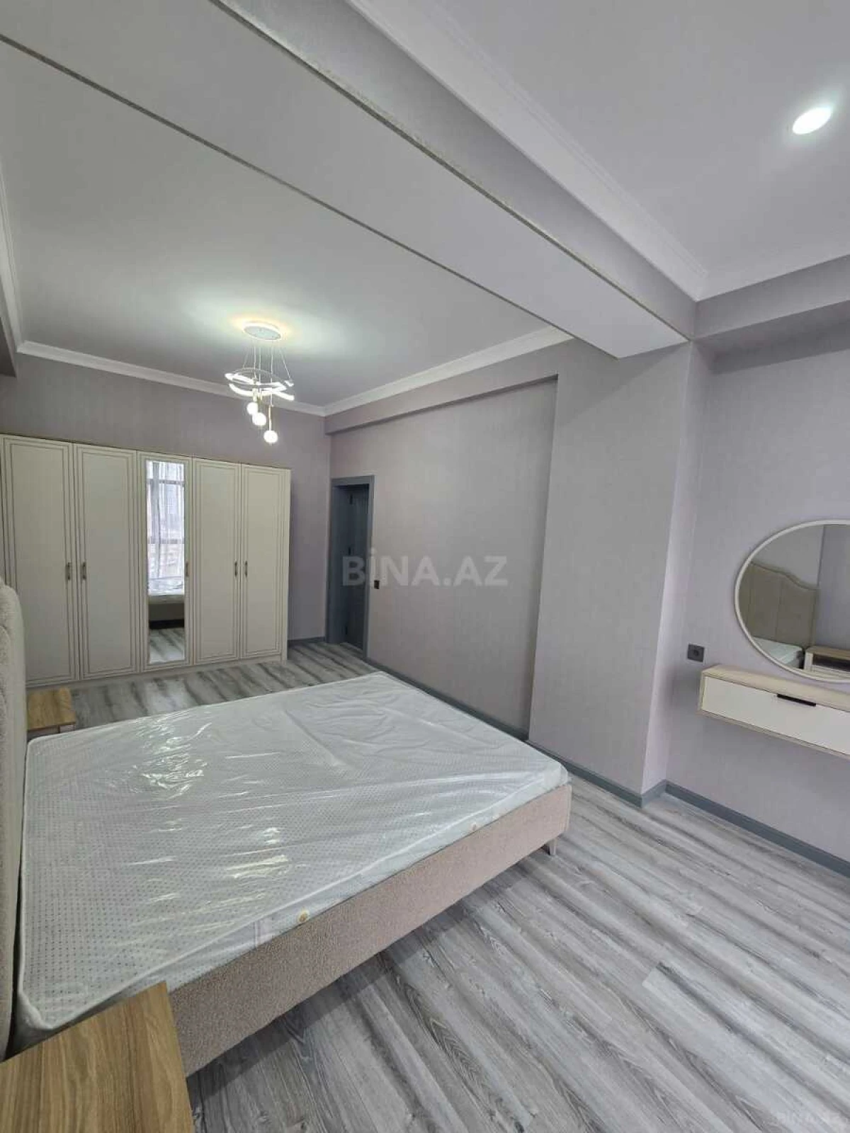 Satılır 2 otaqlı mənzil 85 m²