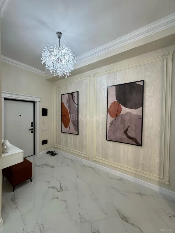 Satılır 3 otaqlı mənzil 120 m²