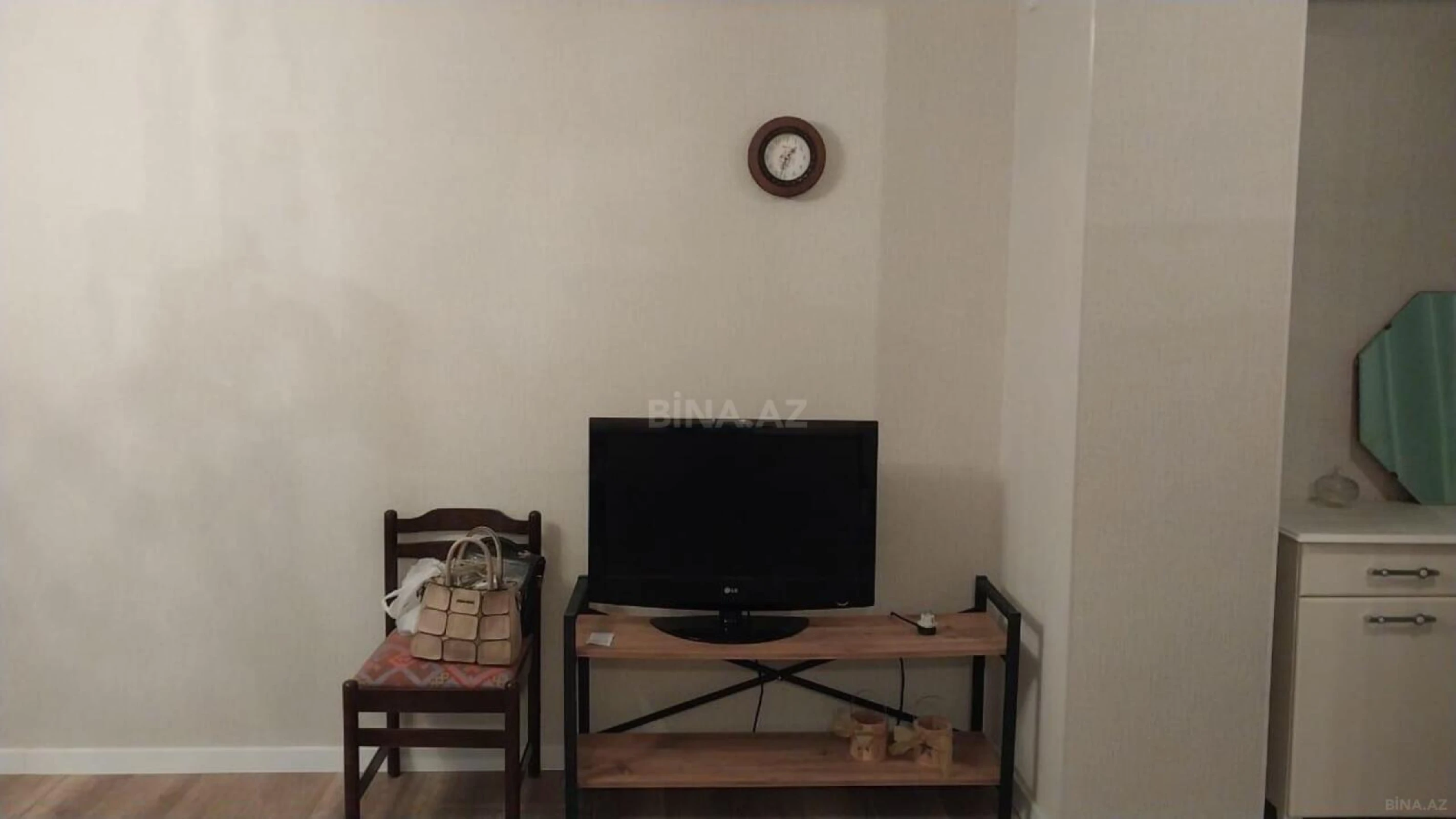 Kirayə verilir 1 otaqlı mənzil 40 m²