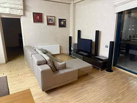 Satılır 3 otaqlı mənzil 168 m²