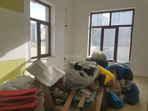 Kirayə verilir 14 otaqlı həyət evi 900 m²