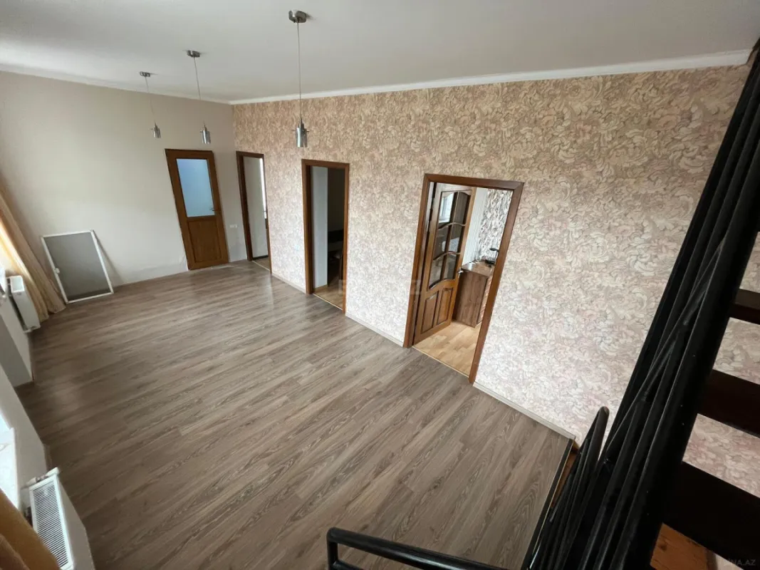 Kirayə verilir 5 otaqlı həyət evi 300 m²