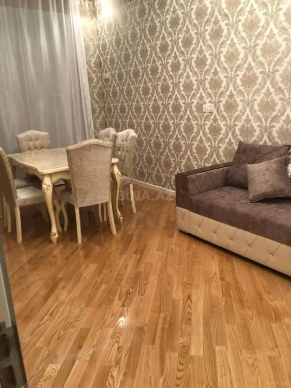 Kirayə verilir 2 otaqlı mənzil 91 m²