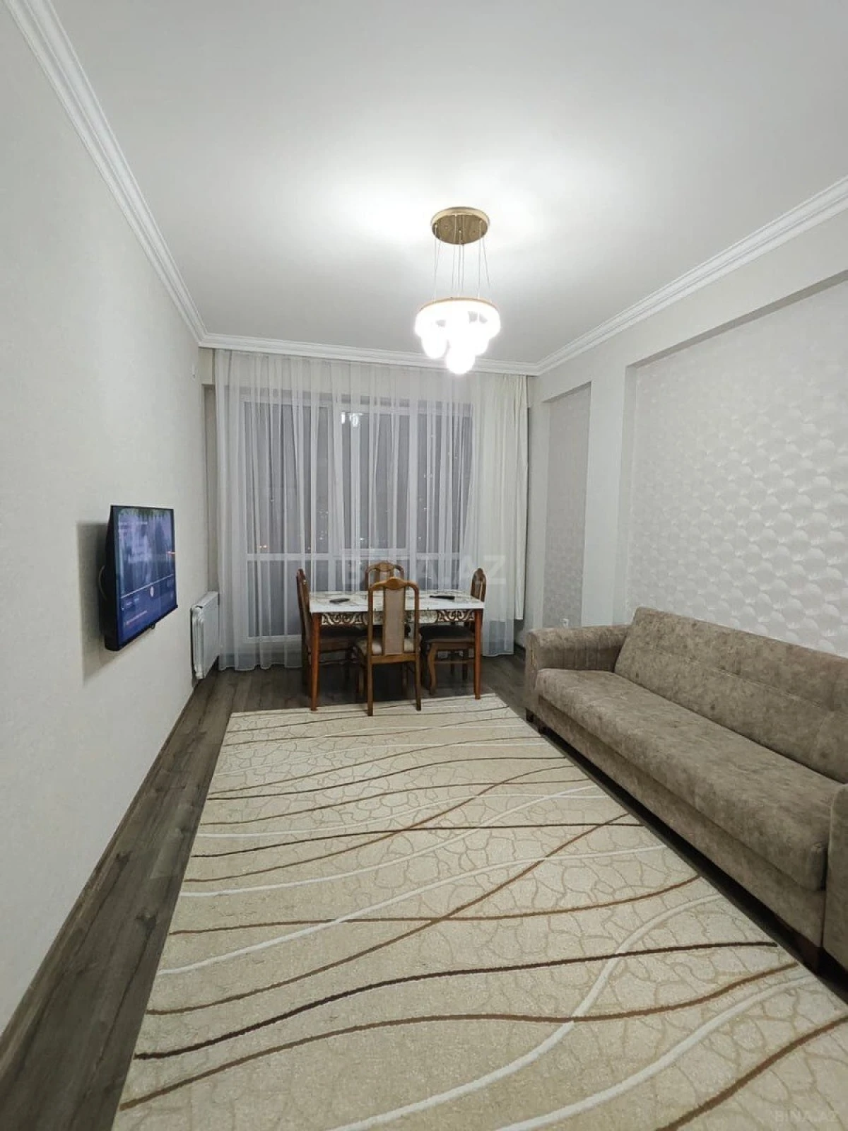Kirayə verilir 2 otaqlı mənzil 55 m²