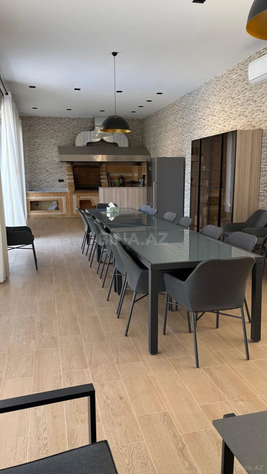 Satılır 5 otaqlı həyət evi 685 m²