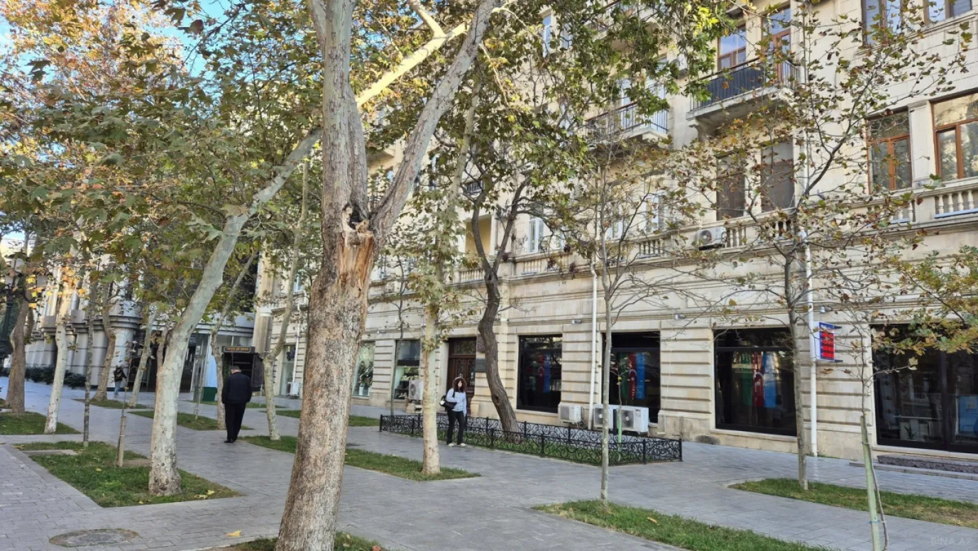 Satılır 3 otaqlı mənzil 105 m²