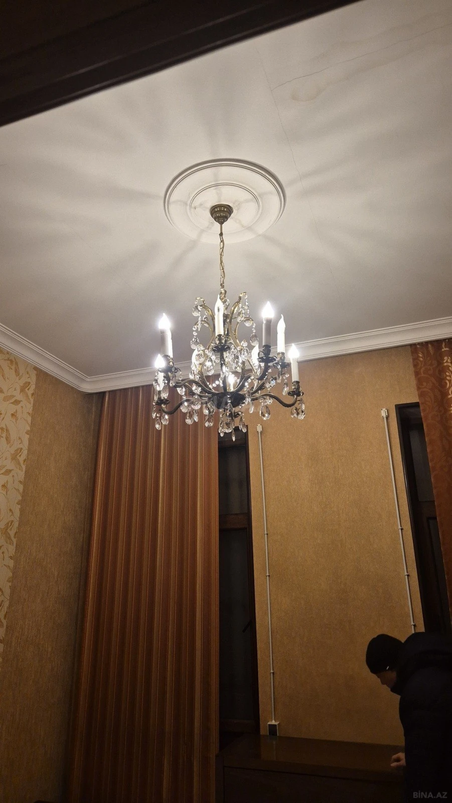 Satılır 3 otaqlı mənzil 105 m²