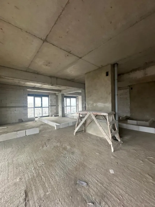 Satılır 3 otaqlı mənzil 127 m²