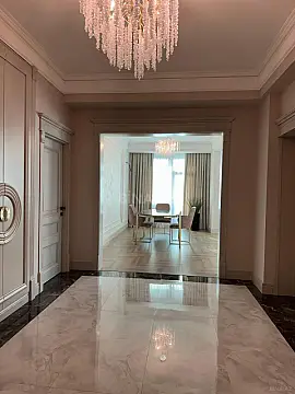 Satılır 3 otaqlı mənzil 137 m²