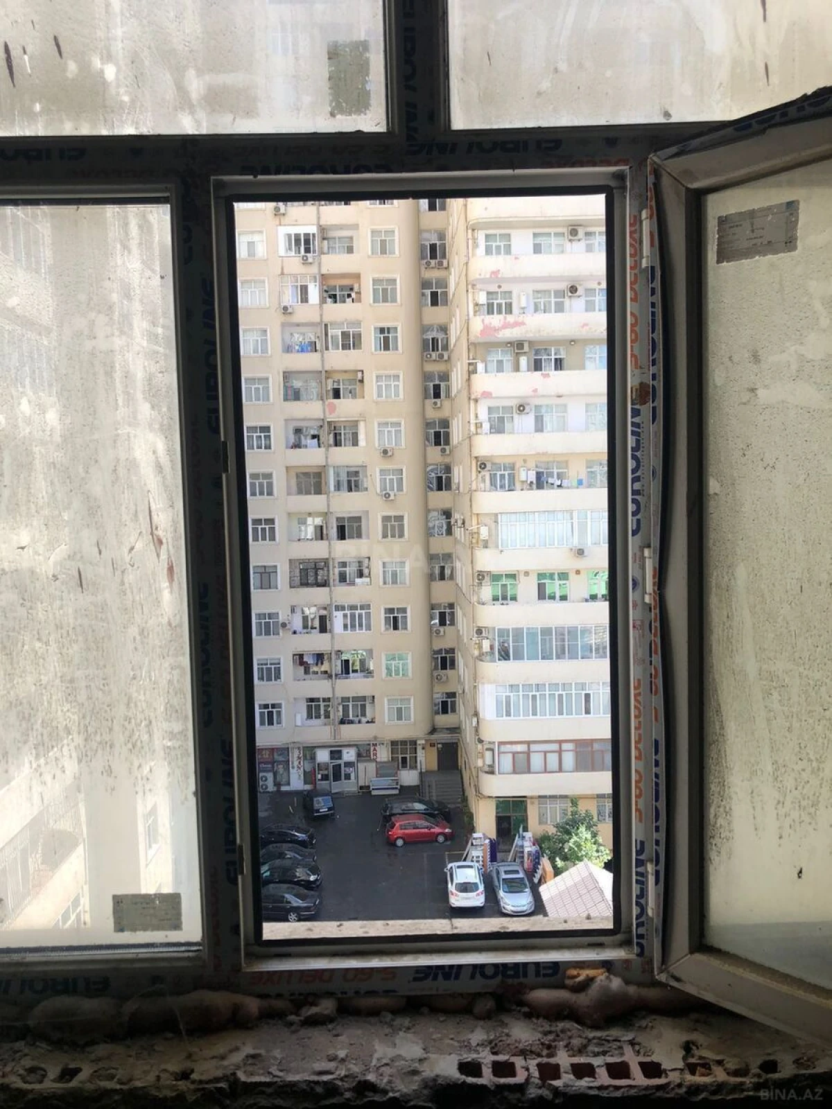 Satılır 3 otaqlı mənzil 115 m²
