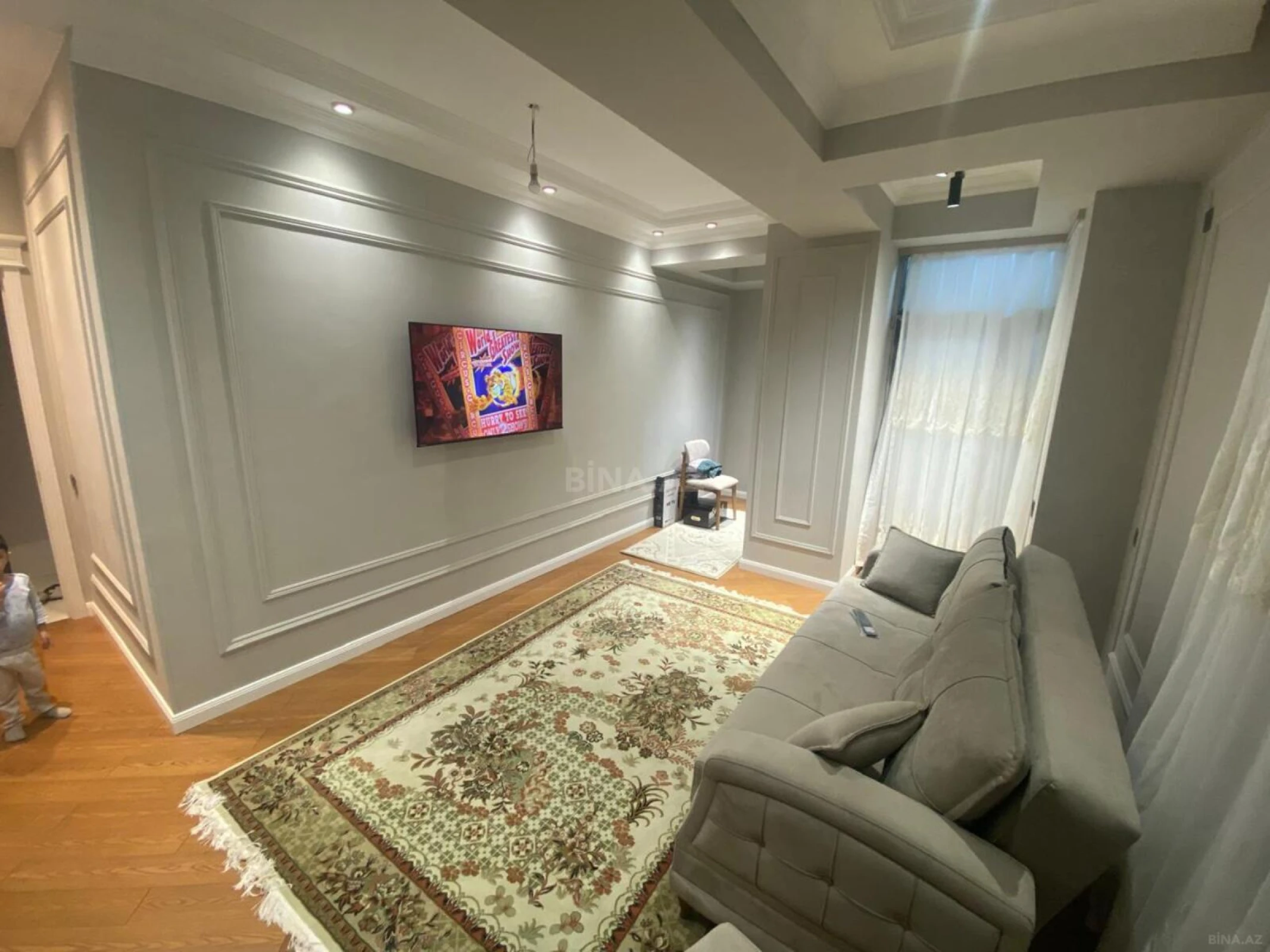 Satılır 2 otaqlı mənzil 87 m²