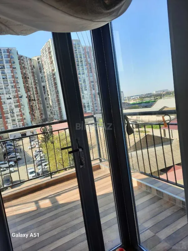 Satılır 2 otaqlı mənzil 87 m²