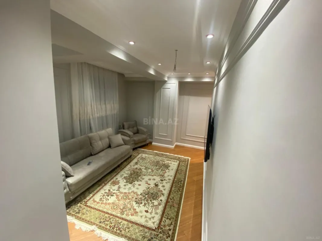 Satılır 2 otaqlı mənzil 87 m²
