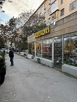 Satılır obyekt 450 m²