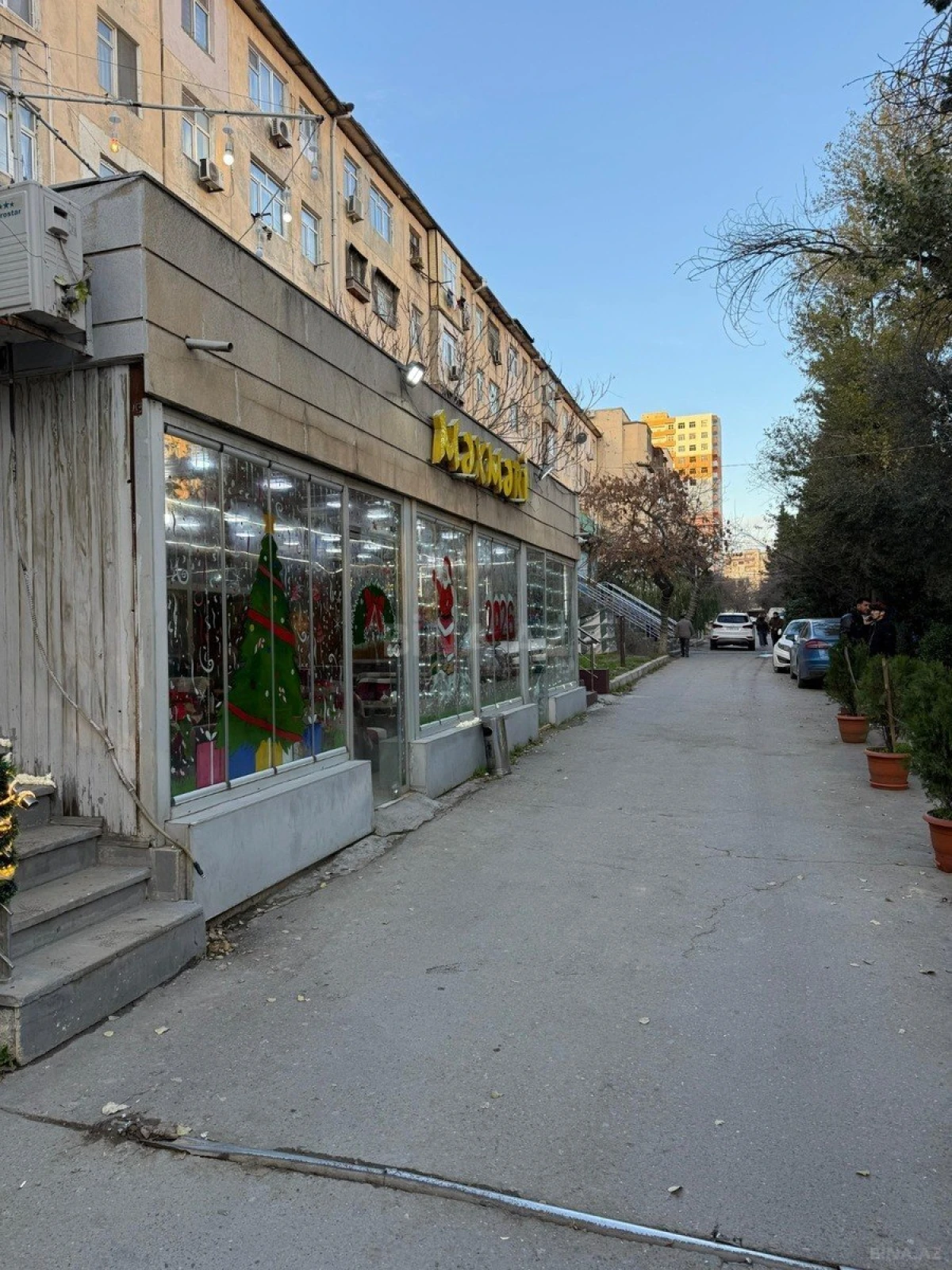 Satılır obyekt 450 m²