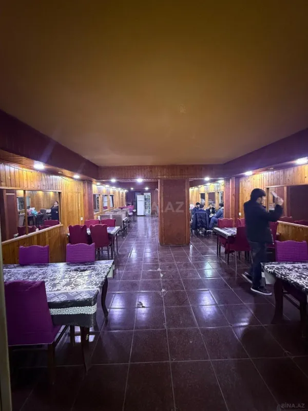 Satılır obyekt 450 m²