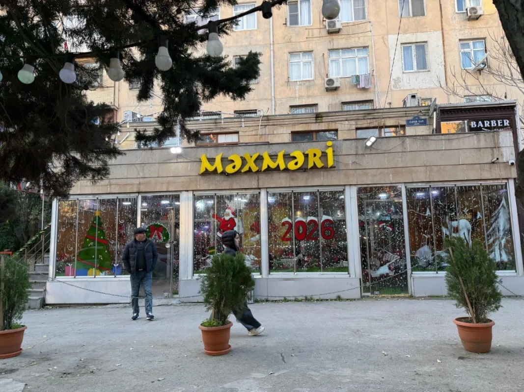 Satılır obyekt 450 m²