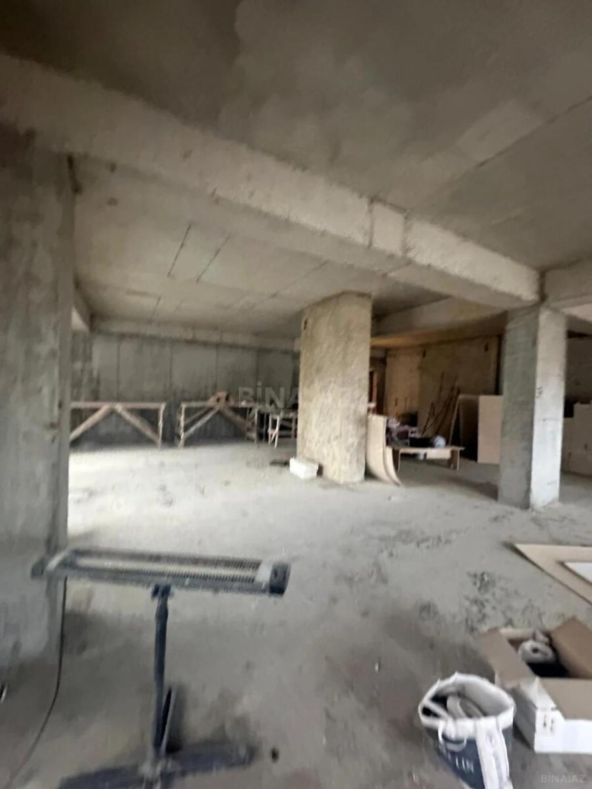 Satılır 3 otaqlı mənzil 127 m²