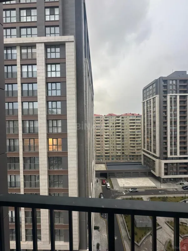 Satılır 3 otaqlı mənzil 127 m²