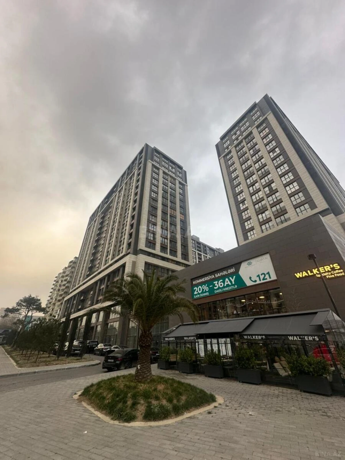 Satılır 3 otaqlı mənzil 127 m²