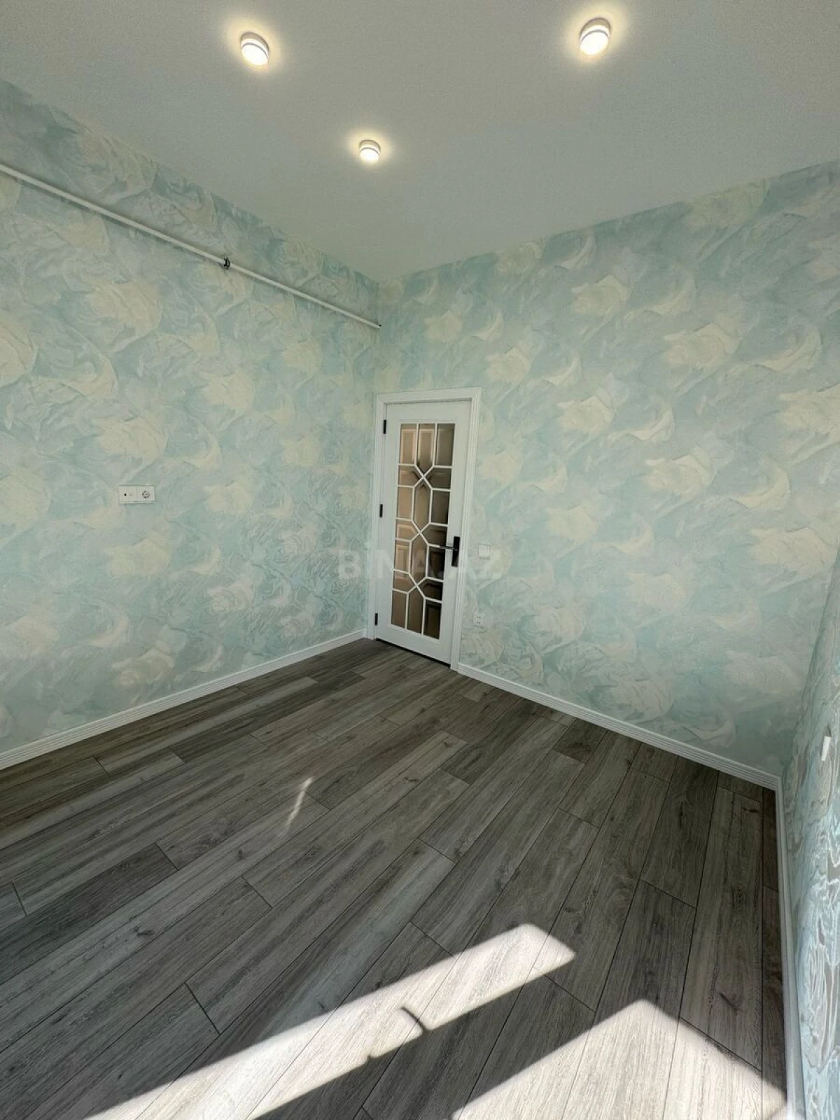 Satılır 2 otaqlı mənzil 44 m²