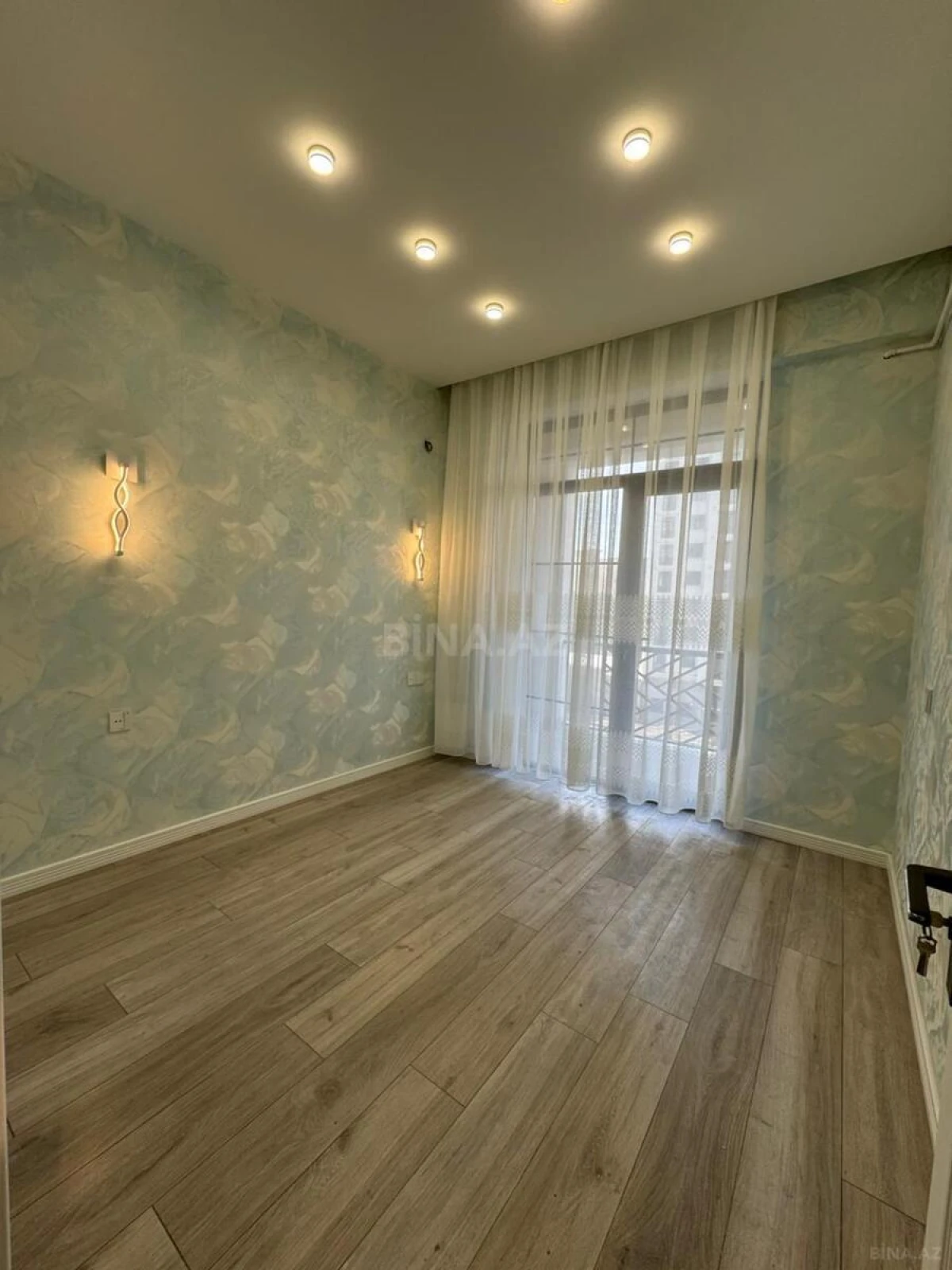 Satılır 2 otaqlı mənzil 44 m²