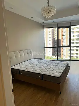 Kirayə verilir 4 otaqlı mənzil 160 m²
