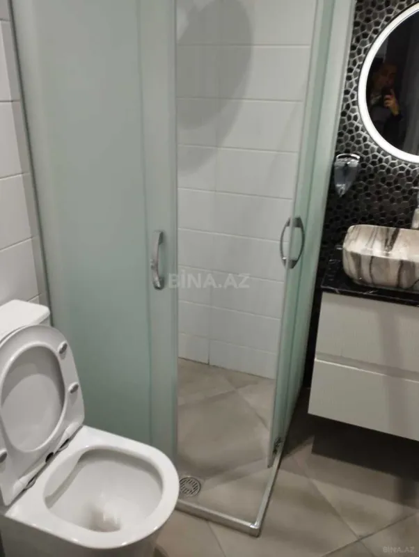 Kirayə verilir 3 otaqlı mənzil 150 m²