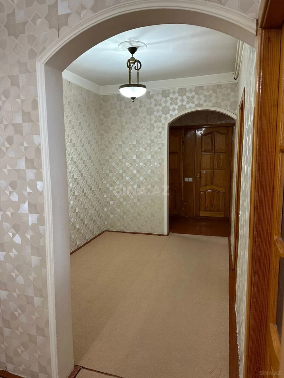 Satılır 4 otaqlı mənzil 100 m²