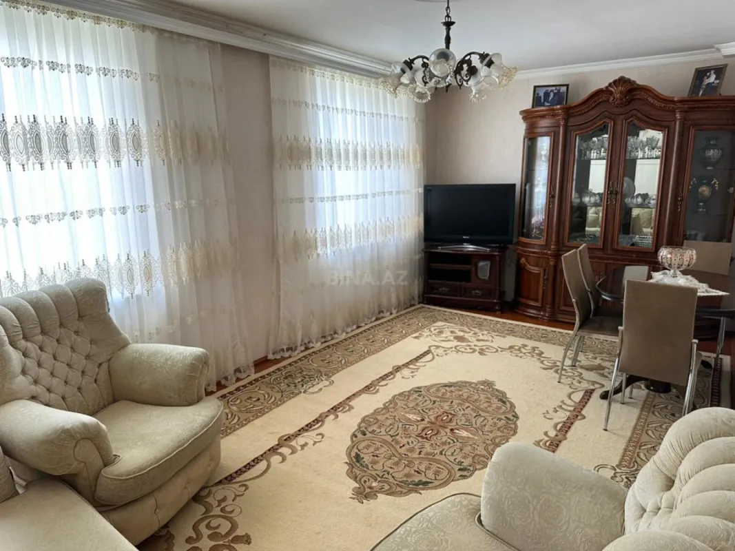 Satılır 4 otaqlı mənzil 100 m²