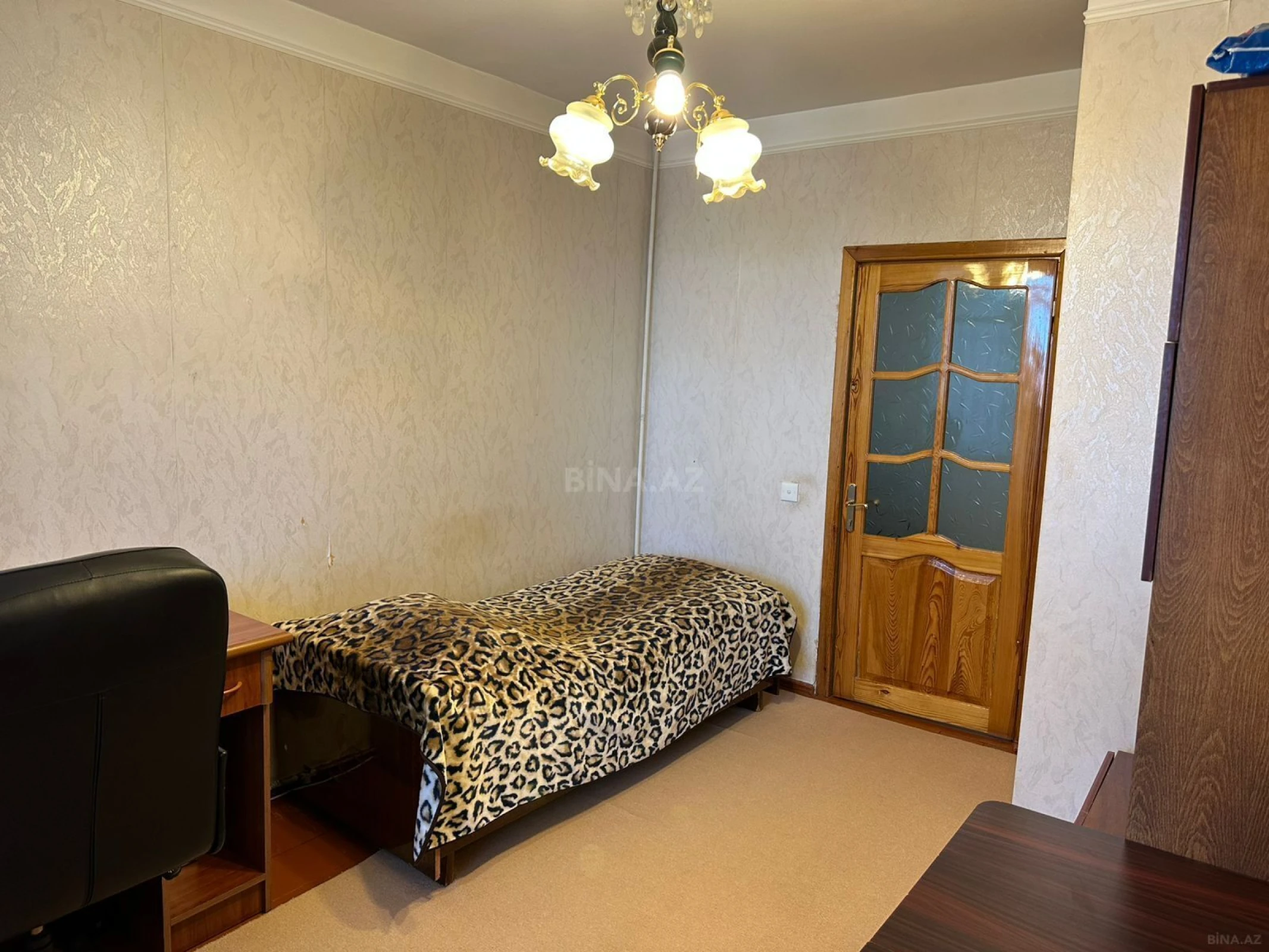 Satılır 4 otaqlı mənzil 100 m²