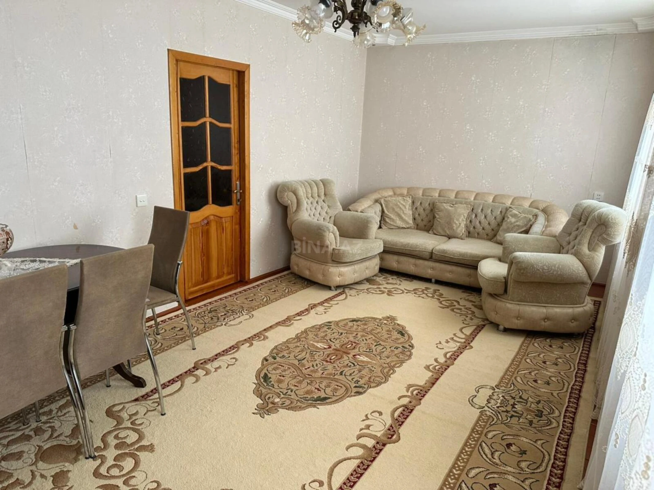 Satılır 4 otaqlı mənzil 100 m²