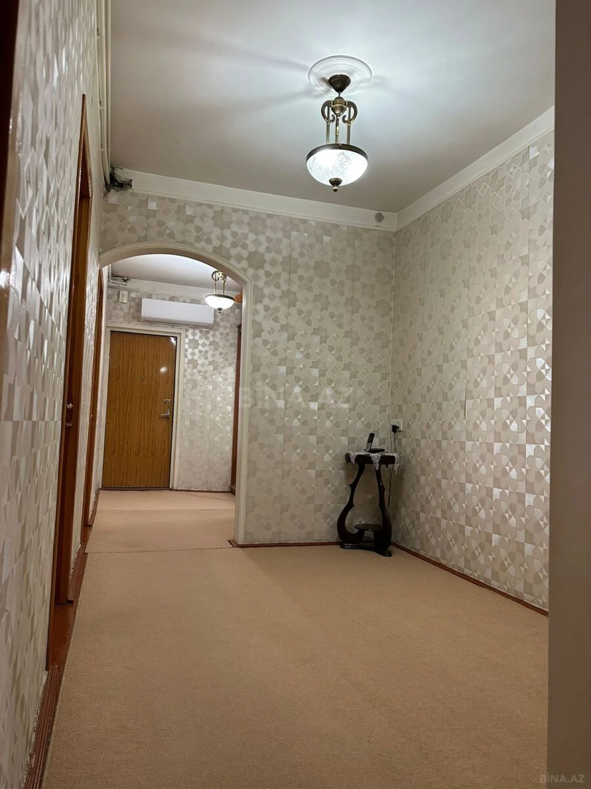 Satılır 4 otaqlı mənzil 100 m²