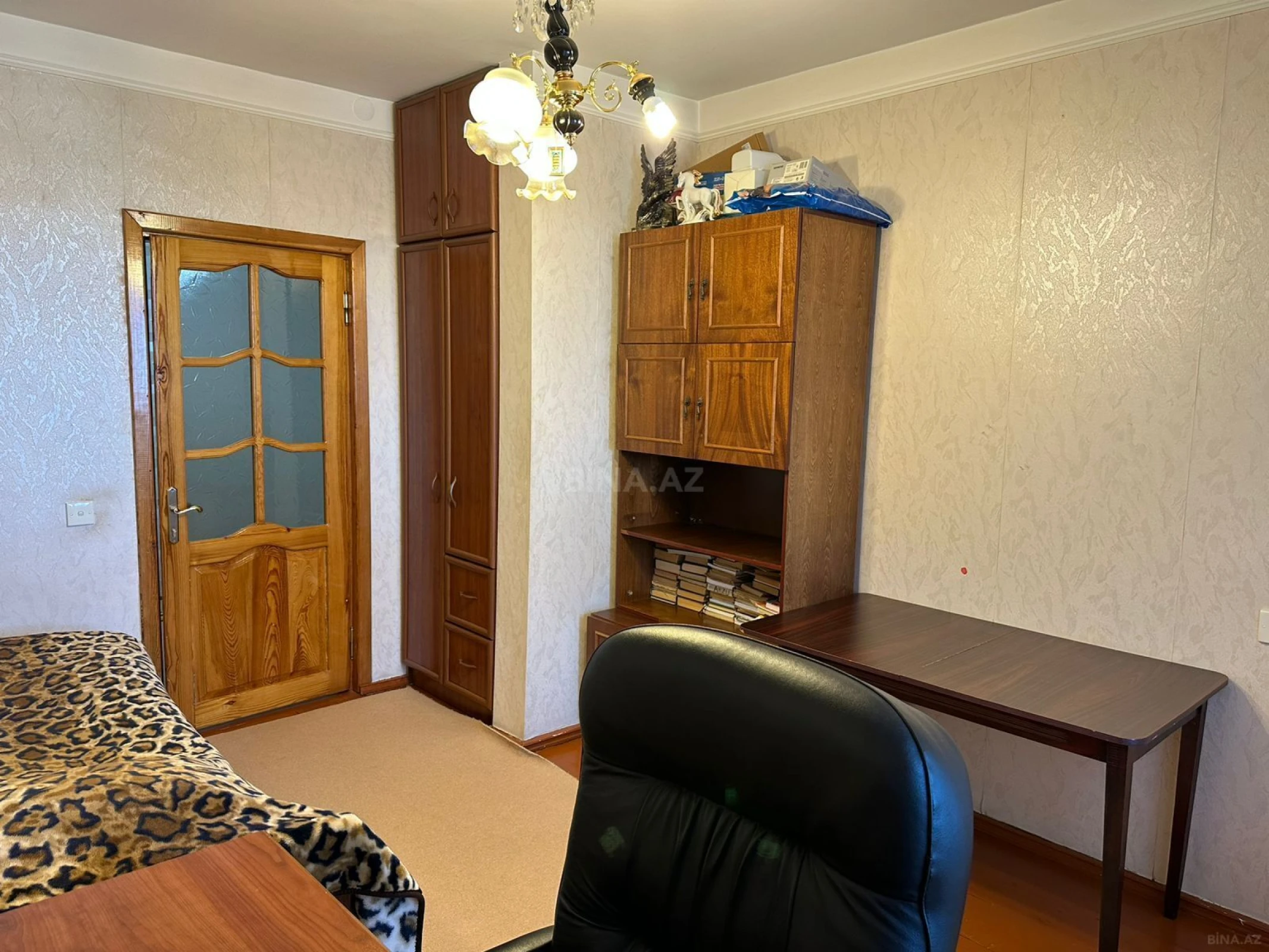 Satılır 4 otaqlı mənzil 100 m²