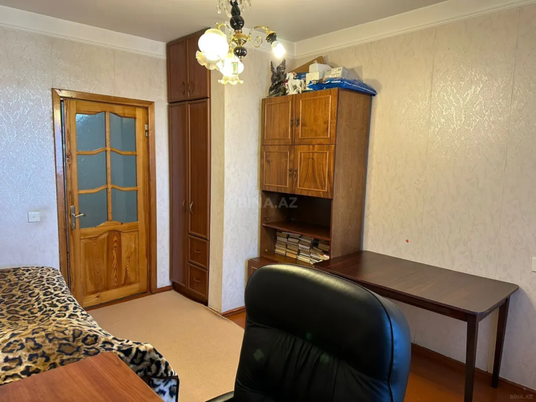 Satılır 4 otaqlı mənzil 100 m²
