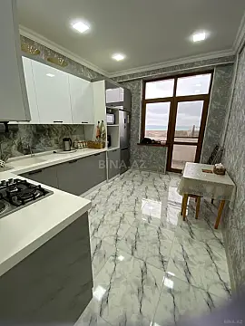 Satılır 3 otaqlı mənzil 92 m²