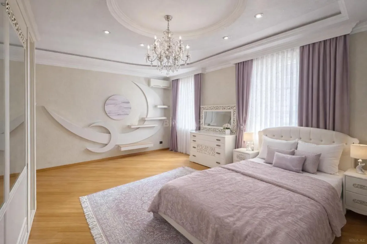 Satılır 4 otaqlı mənzil 186 m²