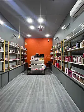 Satılır obyekt 32 m²