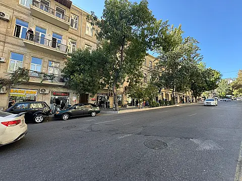 Satılır obyekt 32 m² — Bakı, İnşaatçılar 32.00 m²