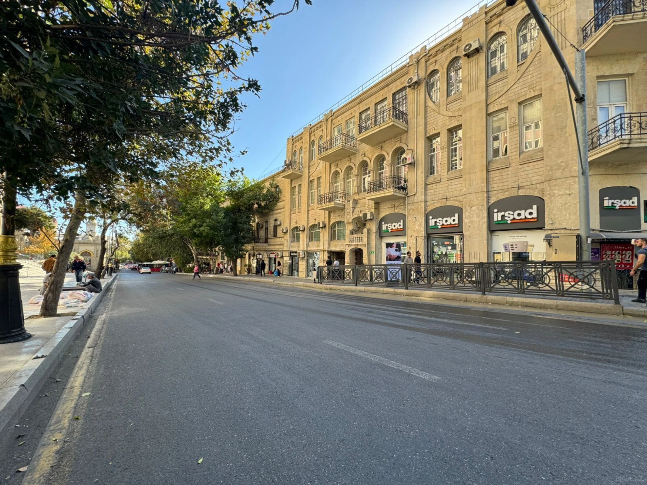 Satılır obyekt 32 m²