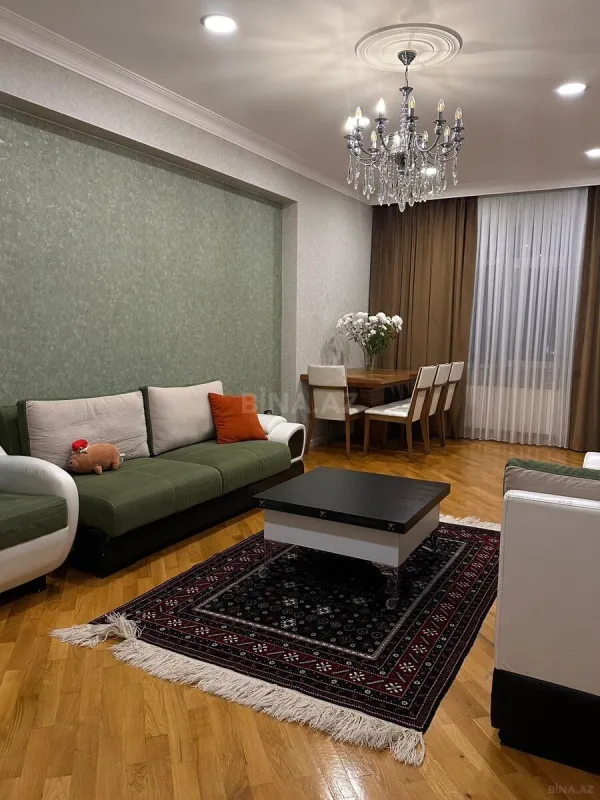 Satılır 2 otaqlı mənzil 96 m²