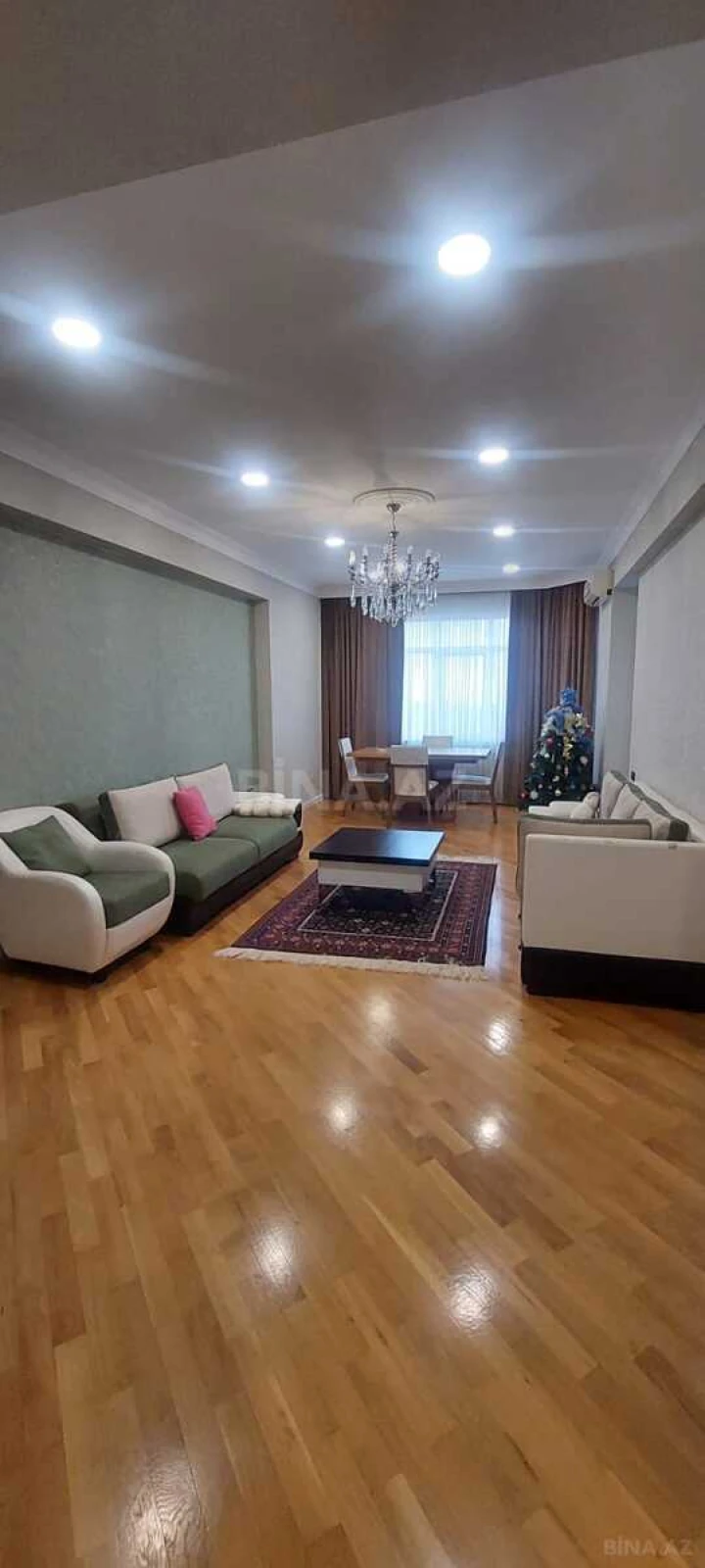 Satılır 2 otaqlı mənzil 96 m²