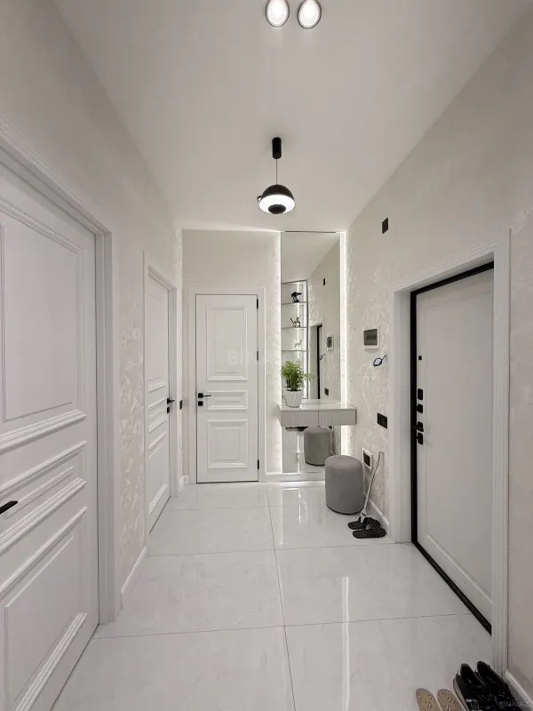 Satılır 3 otaqlı mənzil 82 m²