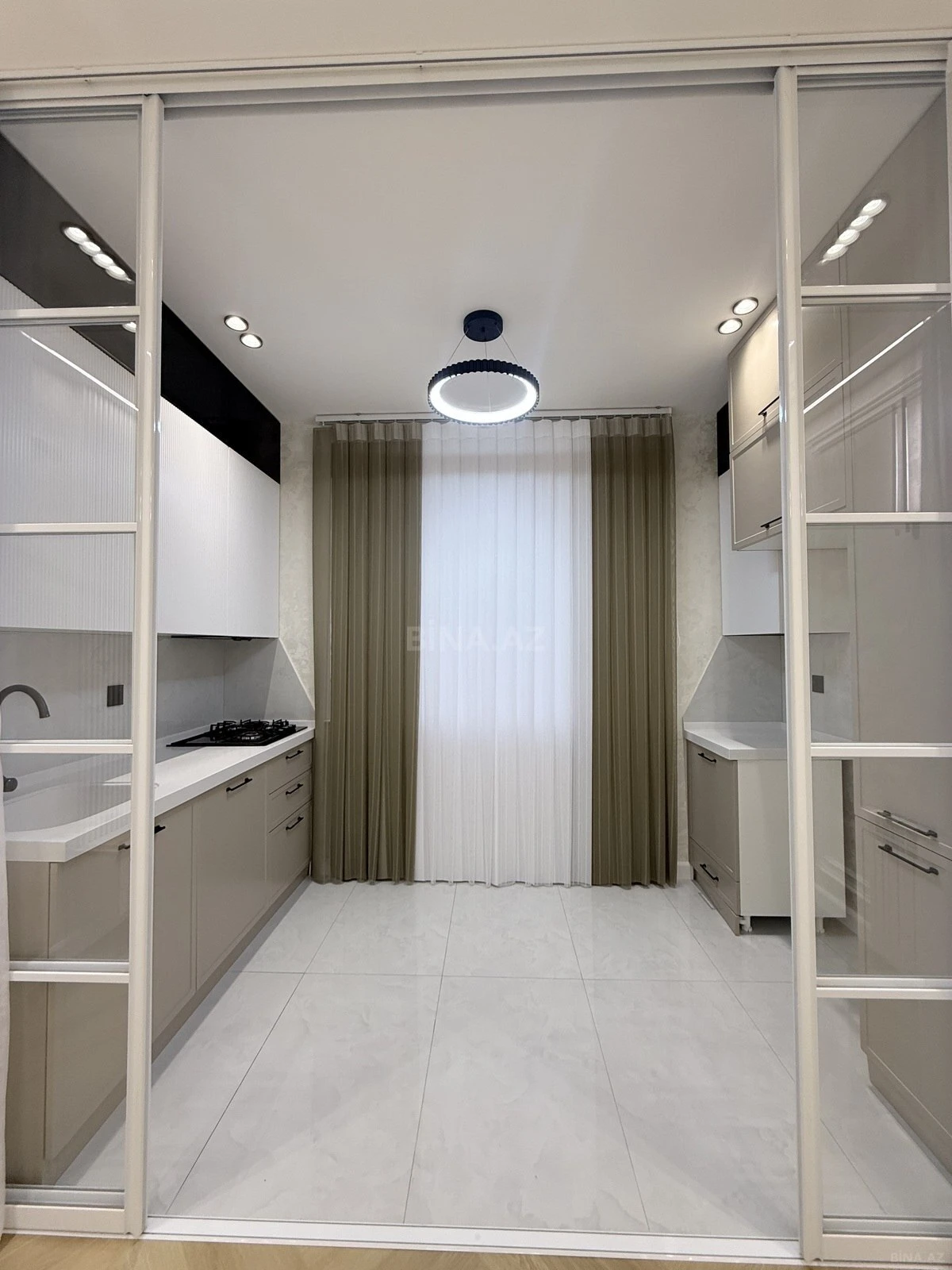 Satılır 3 otaqlı mənzil 82 m²