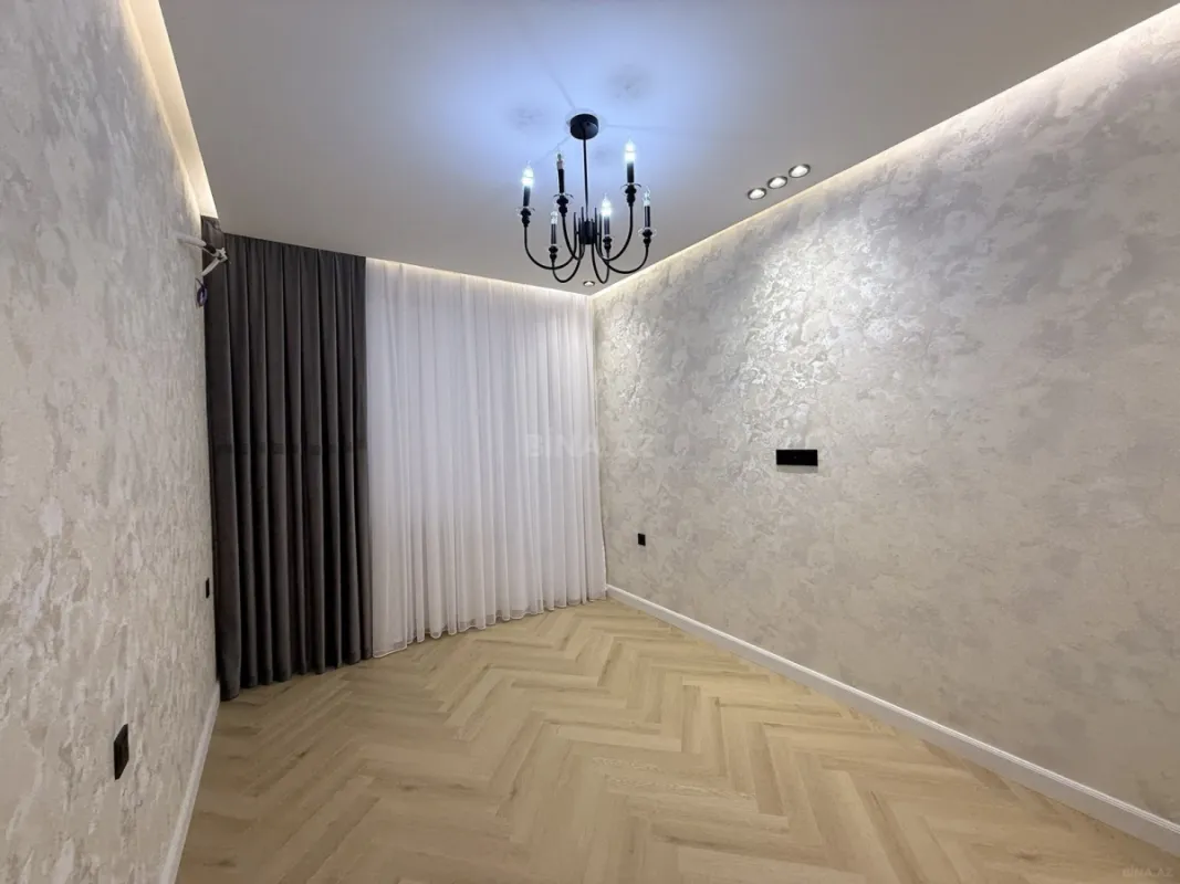 Satılır 3 otaqlı mənzil 82 m²