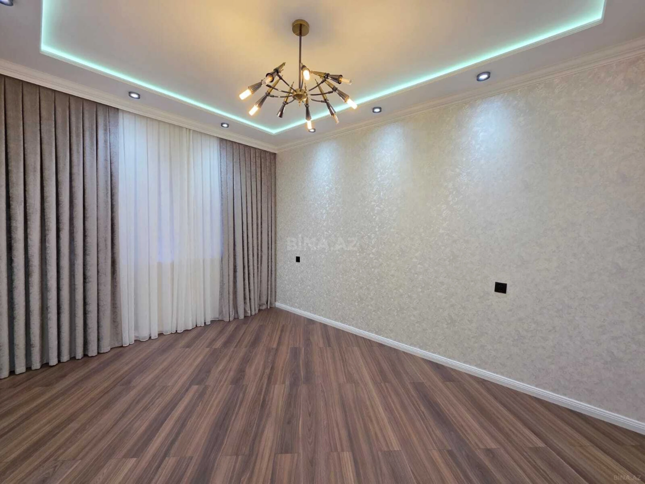 Satılır 3 otaqlı mənzil 80 m²