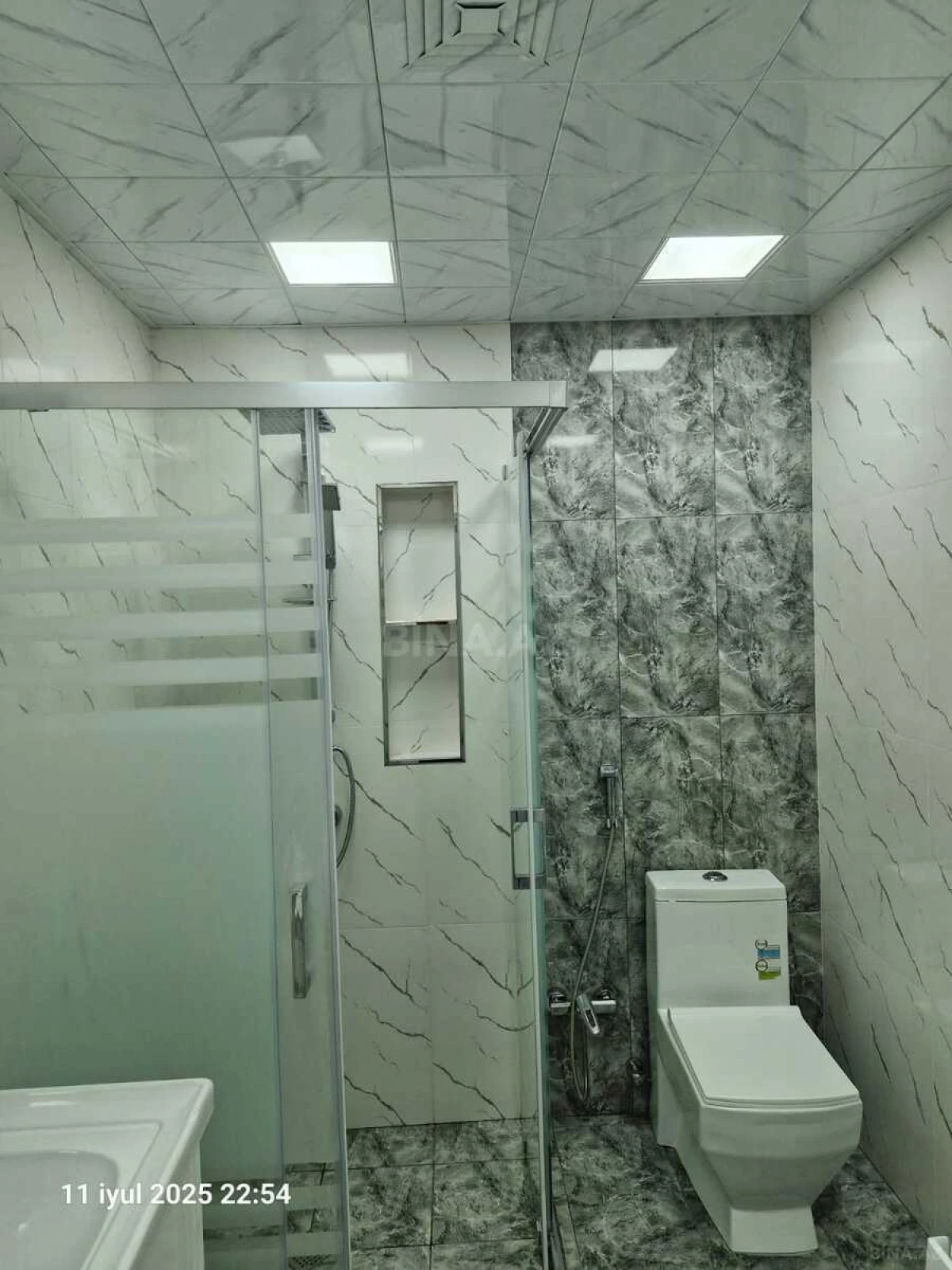 Kirayə verilir 2 otaqlı mənzil 40 m²