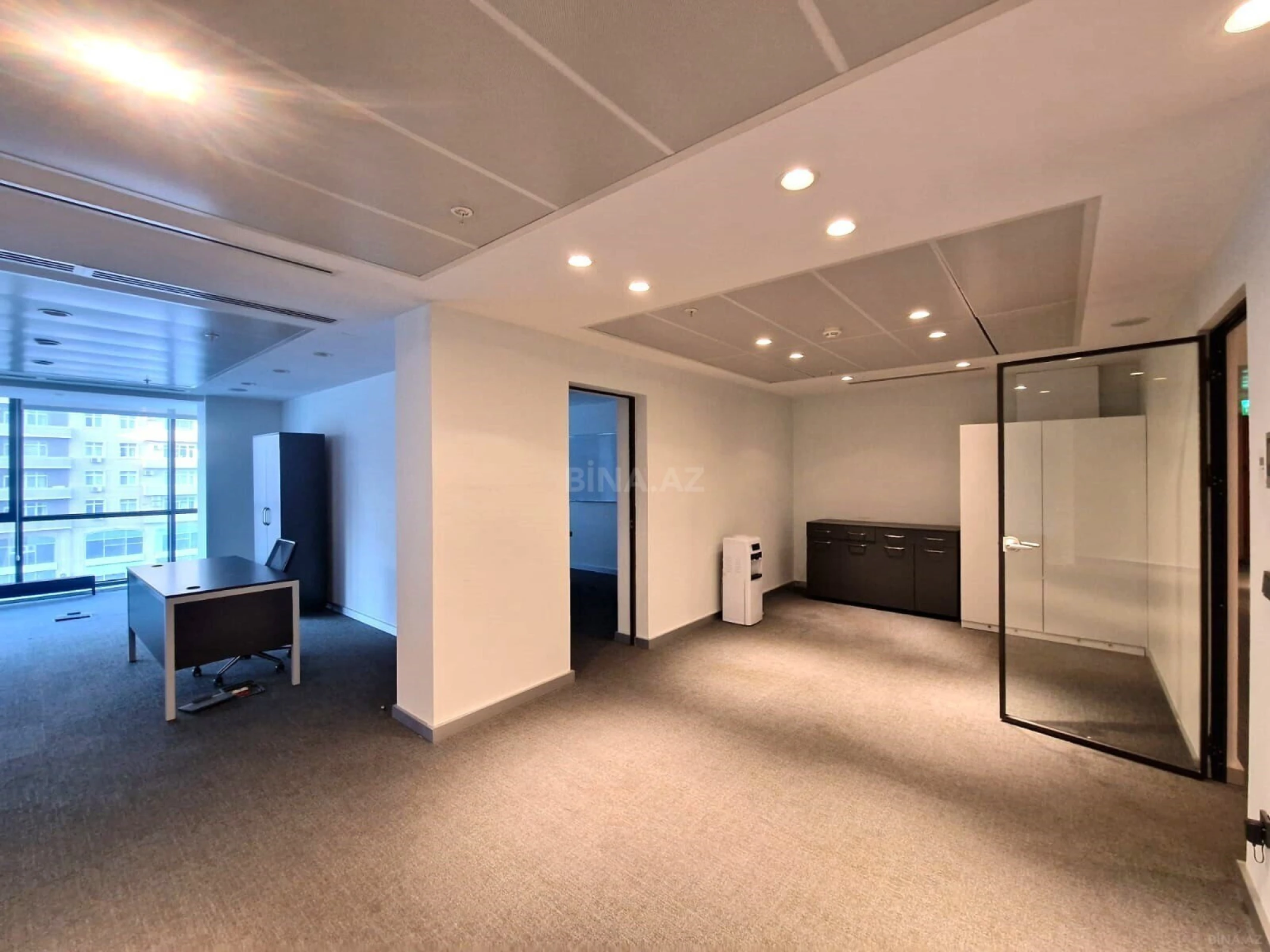 Kirayə verilir 5 otaqlı ofis 178 m²